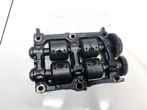 Oil pump balance shaft