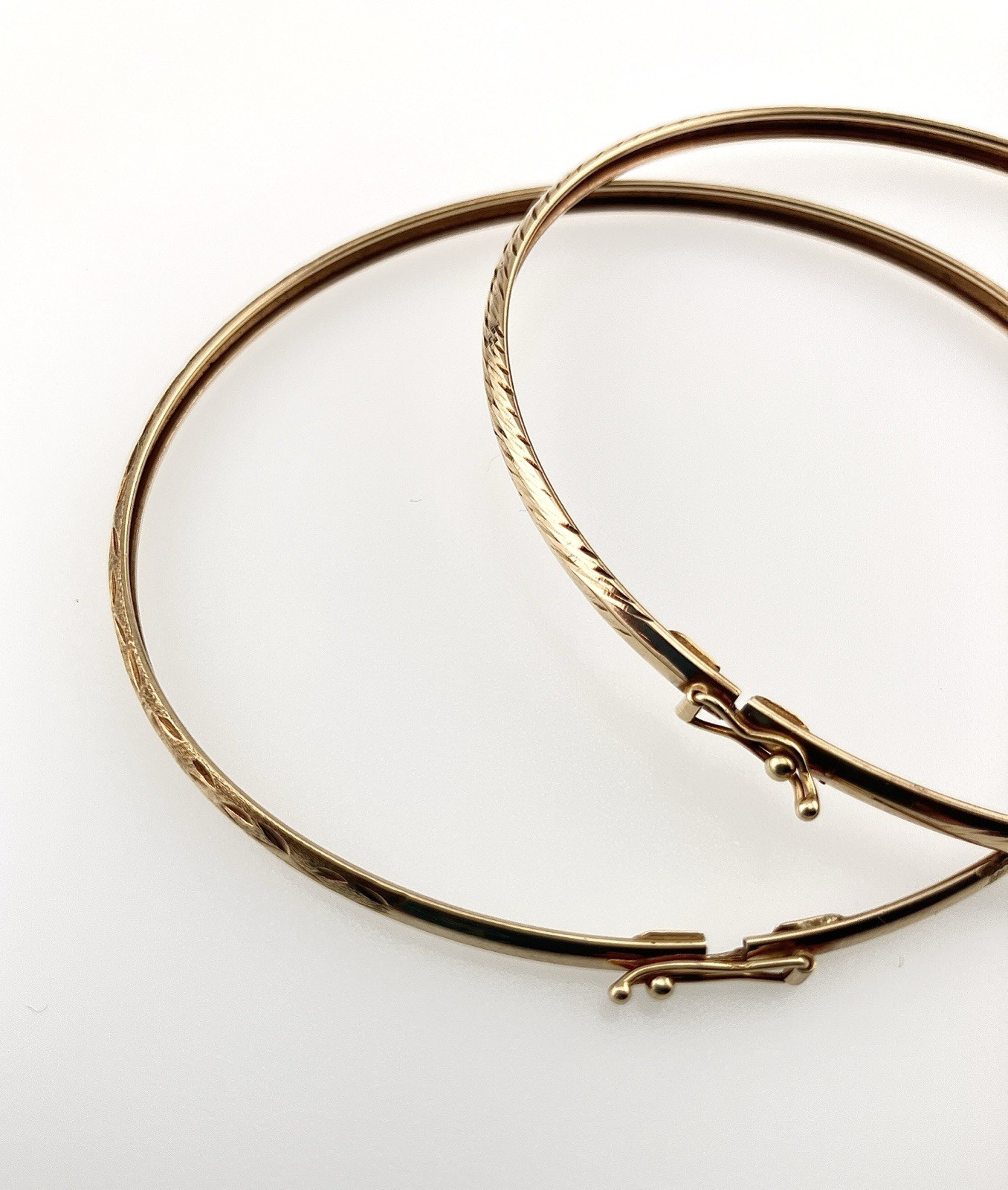 Vintage Bangle Bracelets Solid 10K Yellow Gold Pa… - image 2