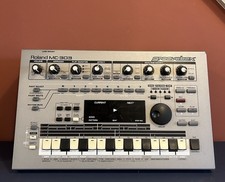 Roland MC-303 Groovebox Rhythm Drum Machine Sequencer Mixer Sampler