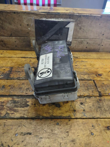 13-16 ISUZU TRUCK NPR ENGINE FUSE BOX CIRCUIT BLOCK RELAY 6.0L - Picture 5 of 9