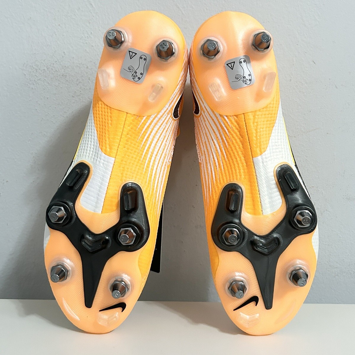 Nike CR7 MDS009 スパイク　ホワイト/オレンジ/ブルー Nike Mercurial Superfly 10 MDS009 CR7 Elite FG – Botas maniacos