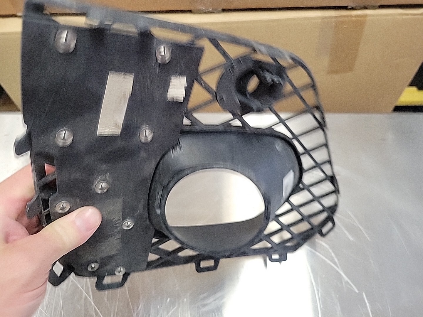 Bentley bentayga  Right bumper grill. #56