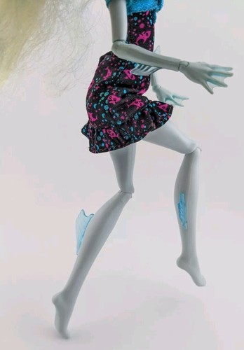Muñeca Monster High Ghouls Night Out Lagoona Azul Mattel 2008 Con Accesorios - Imagen 9 de 10
