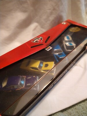 Hot Wheels 30th Anniversary of '70 Muscle Cars in Case | eBay