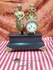 ancienne pendule en marbre noire - décor en régule doré + balancier+clé