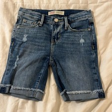 Signature Levi Strauss Girls Jean Bermuda 6" inseam Shorts Size 8