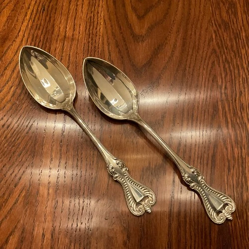 TOWLE OLD COLONIAL STERLING SILVER 2 SOUP DESSERT SPOONS - 7 1/8” NO MONOGRAM