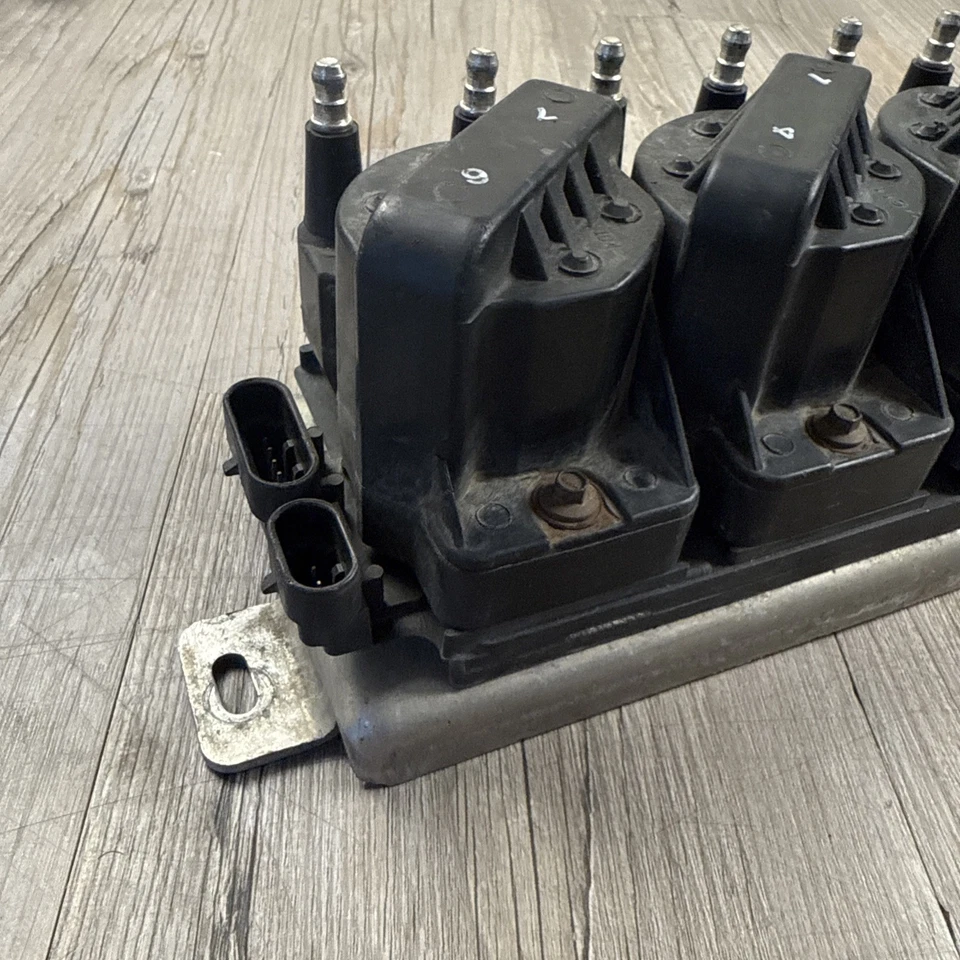 Cadillac Allante Deville Eldorado Seville 1993-99 paquete de bobinas de 4,6 L módulo de encendido Foto 2 de 4