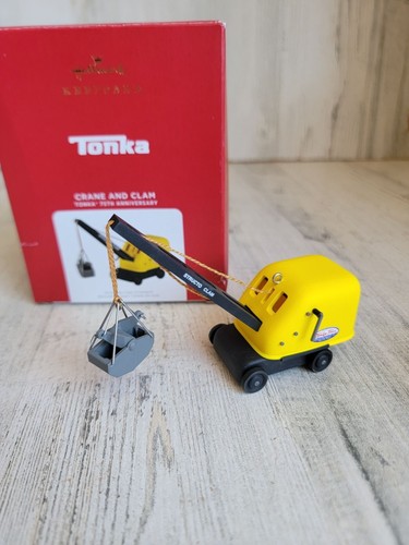 Hallmark Tonka Crane Clam 75th Anniversary ornament Xmas - Picture 1 of 6