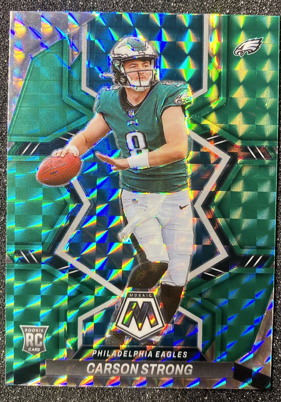 Carson Strong 2022 Panini Mosaic Green Prizm #306 Eagles Color Match ...