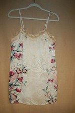 Womens IVORY NIGHTGOWN w/ PRETTY FLORAL PRINT Lace Trim ABOVE KNEE Size S 4-6