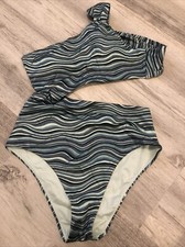 Victoria  s Secret Small Single Shoulder Cutout One Piece Swimsuit Multicolor