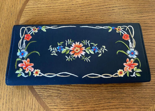 Vintage 1950’s Clutch Purse Black Silk Floral Hand Embroidered 10X6 #2 Boho - Picture 2 of 6