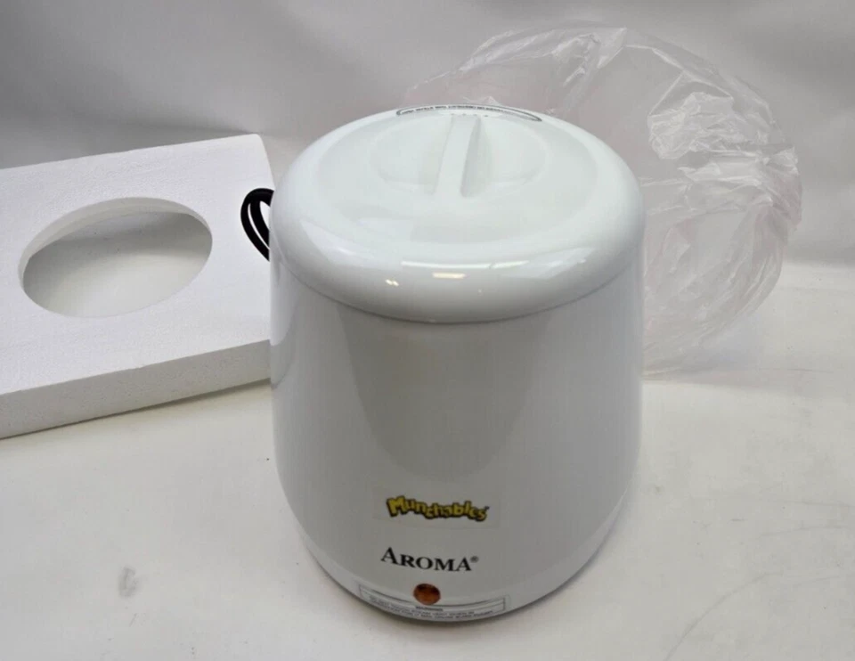 Freidora AROMA Cool-Fry 2,2 cuartos serie Munchables caja abierta solo foto nueva Foto 2 de 4