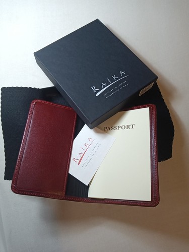 Raika Red Leather Passport cover - Imagen 2 de 5