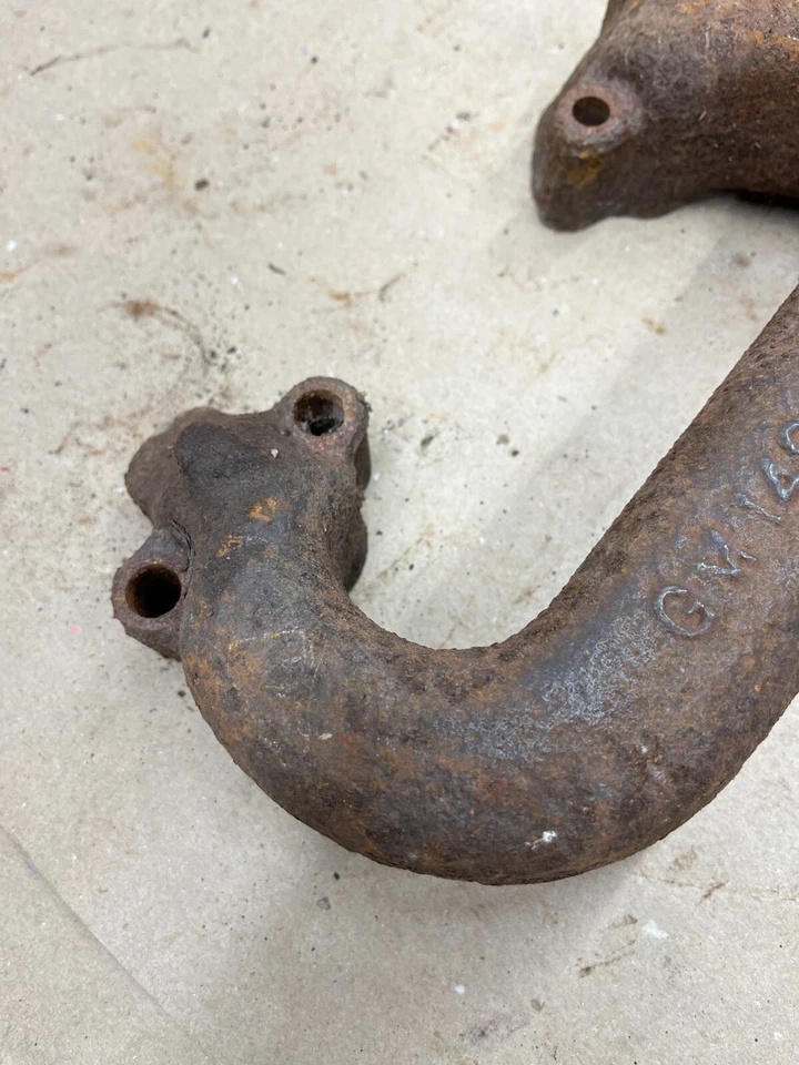 Chevrolet C10 K10 Malibu 1984 85 75 76 81 bloque pequeño colector de escape 14093653 Foto 2 de 4