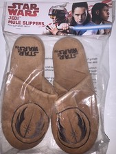 New In Package Star Wars Jedi Mule Slippers Disney Size 6-8 MSRP 41.99