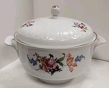 Henneberg Porzellan 177 GDR Soup Tureen ~ Covered Vegetable Dish Floral Gold Rim