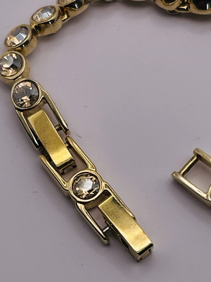 Pulsera Tenis Swarovski Matrix Corte Redondo, Blanco, Chapado en Oro - 7.5" Largo Foto 2 de 4