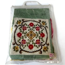 Vtg SPINDEL-som Floral Needlepoint Cross Stitch Kit BMB #540 14x14" -Norway