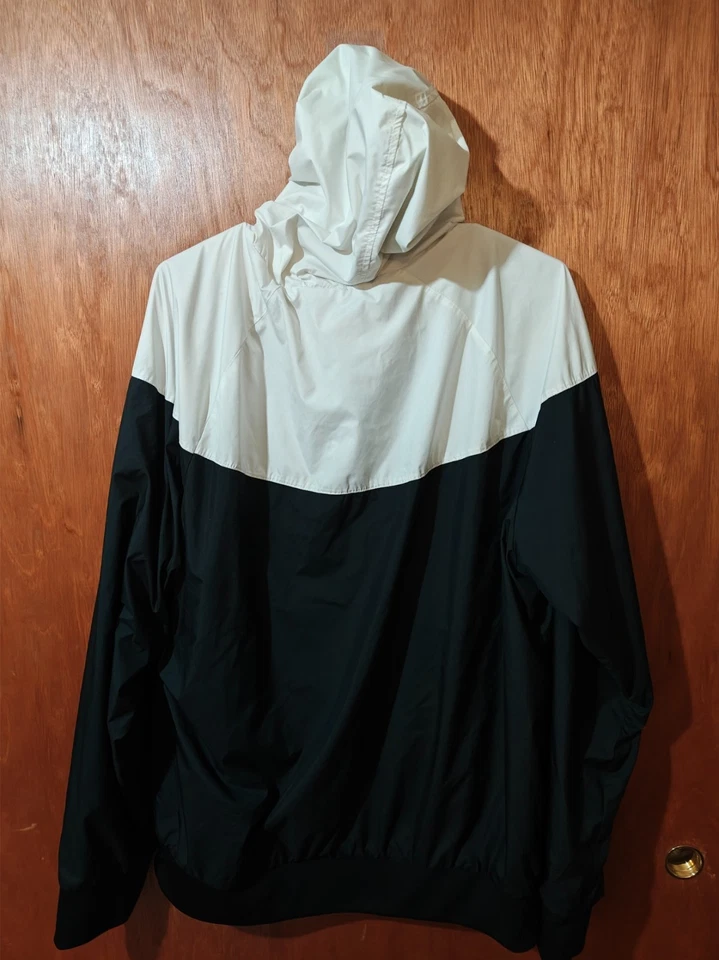 Chaqueta cortavientos Nike Sportswear Windrunner negra blanca talla XL con capucha años 90 Y2k Foto 2 de 4