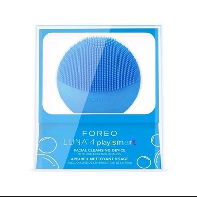 Foreo LUNA 4 Play Smart Facial Cleansing Device With Skin Moisture Analysis Blue
