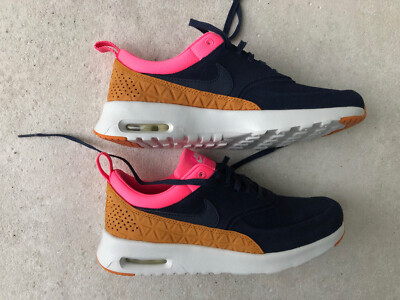 Nike W Nike Air Max Thea Sneakers unbenutzt Gr. 38 Veloursleder obsidienne/rose