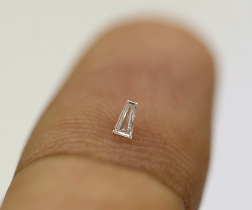 0.028 Ct 100% Natural Loose White Diamond TINY F/VS1 Grade Tapered Baguette Cut - Picture 7 of 11