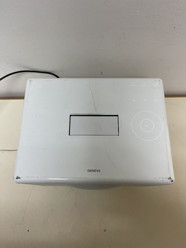 Sistema de sonido Geneva Model S con soporte de mesa en blanco - Imagen 2 de 10