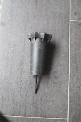 VW Passat 3BG Befestigung Reserverad