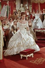 Vintage Princess Victoria Wedding Dresses Elegant One Shoulder Gold Applique