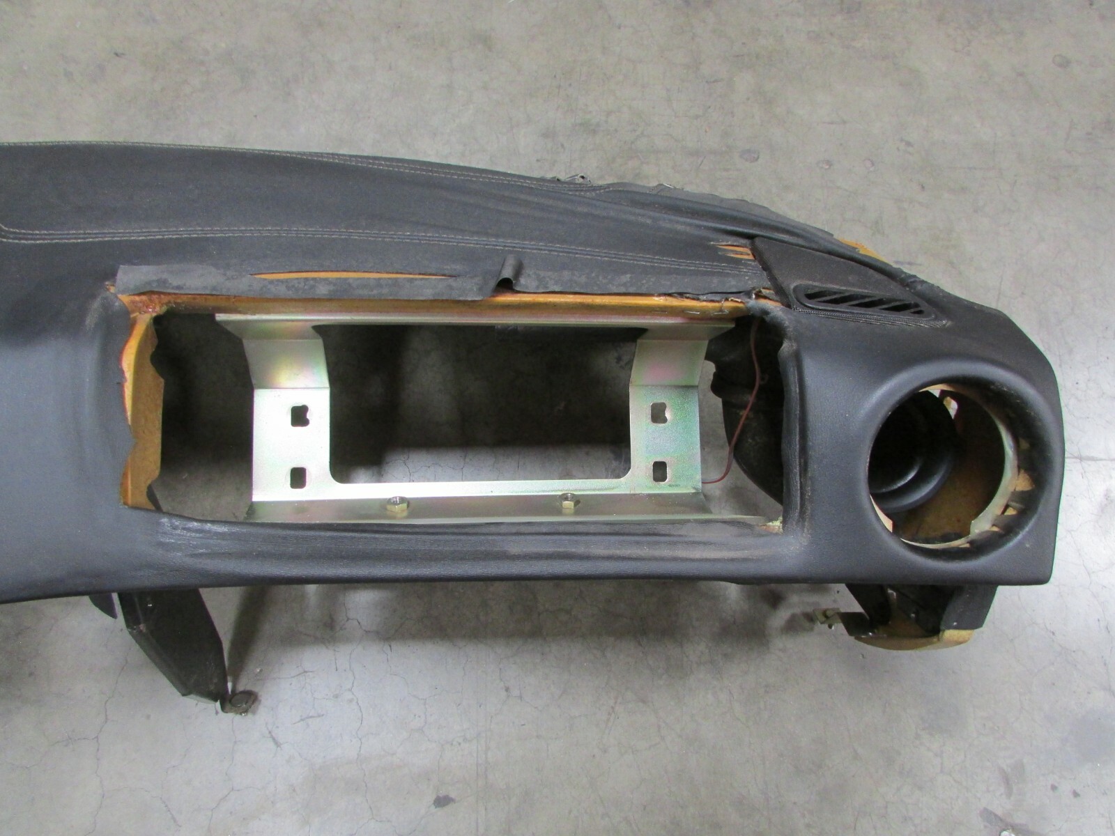 Ferrari 456, Main Dash Panel, Black, Used, P/N 652894..