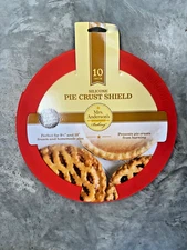 Mrs. Anderson's Baking 10 in. L Pie Crust Shield RED