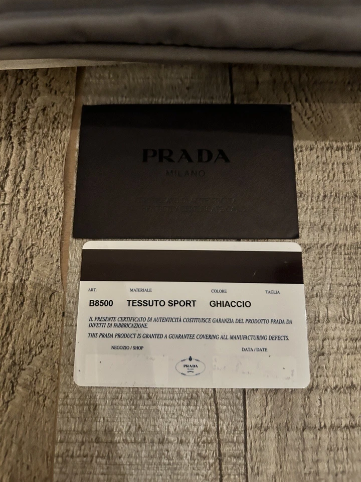 Bolso de Hombro PRADA SPORT Y2K Mediano GRIS GHIACCIO Tessuto NYLON # 42 ARTE: B8500 Foto 2 de 4