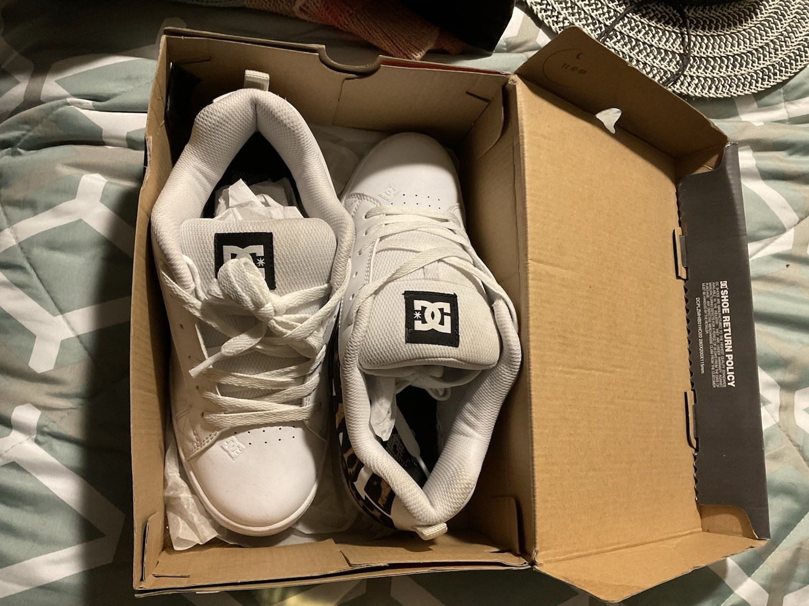 Dc Shoes Court Graffik Women’s Size 7.5 Excellent Condition image 3