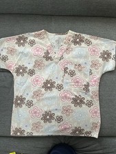 S.C.R.U.B.S. Women's Scrub Top Floral Size Small 100 Cotton V-Neck