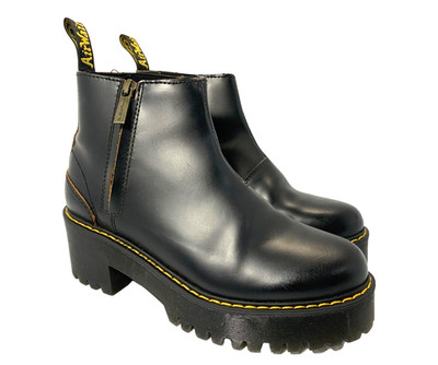 Dr Martens Rometty II Chelsea Boots Vintage Smooth Ankle Womens US 7 LIKE NEW