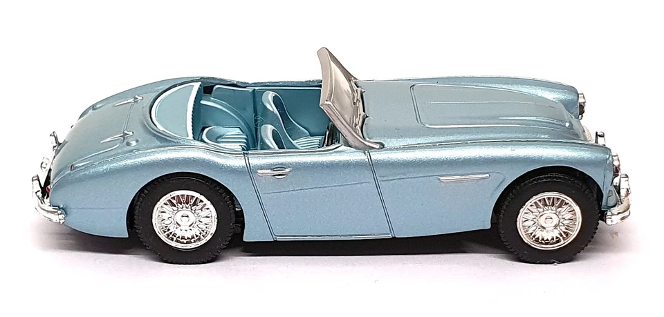 Corgi 1/43 Scale Diecast CG09J - Austin Healey 3000 Mk1 - Met. Lt. Blue - Image 3 of 4