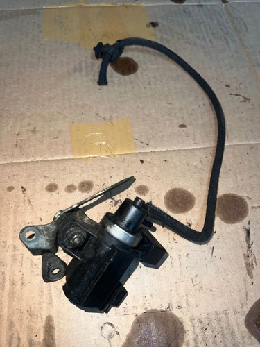 BMW 5 E39 1999 Diesel 135kW Turbolader Druckwandler Magnetventil 2247906