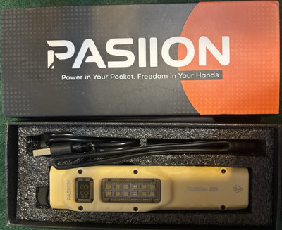 PASIION LED USB Rechargeable Work Light w/ Display & Clip, Tan 1500 Lumen