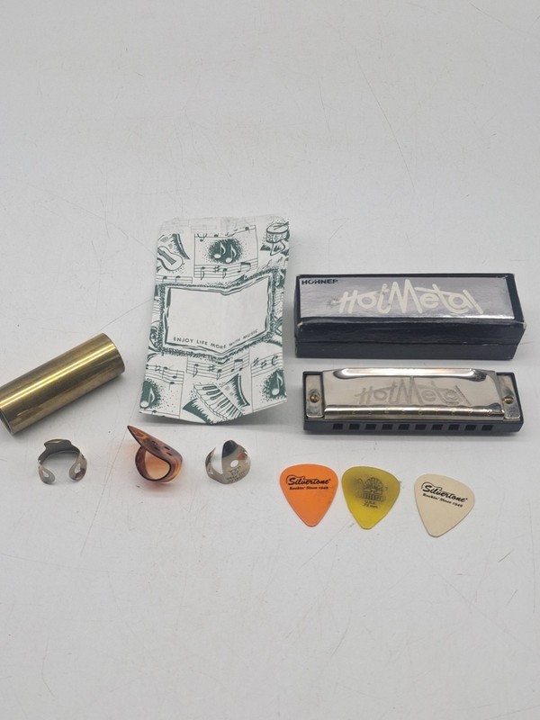 HOHNER "HOT METAL" HARMONICA IDEAL FOR ROCK &  ROLL  KEY of C Lot