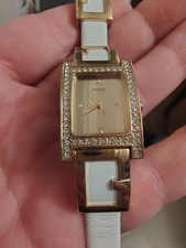 Guess Ladies White letter Band Gold Plated WATCH G85876L New Battery Japan MV
