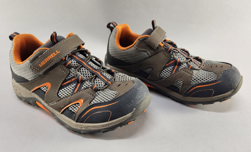 Merrell Boys Hiking Sneakers Trail Chaser Outdoors Playground - size 5.5M