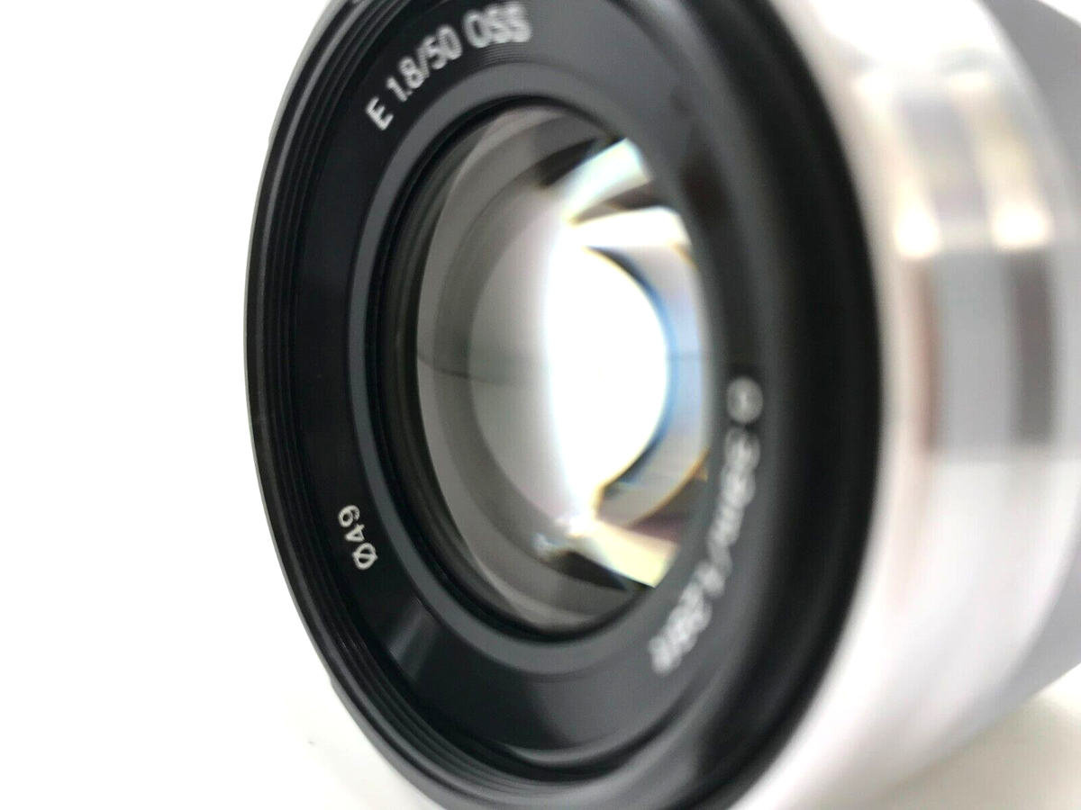 SONY E 50mm f/1.8 OSS SEL50F18 Lens for E mount Silver [ Top SONY E 50mm f/1.8 OSS SEL50F18 Lens for E mount Silver [ Top