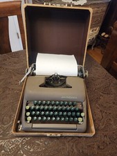 Vintage 1950s Smith Corona Sterling Portable Typewriter And Case thumbnail