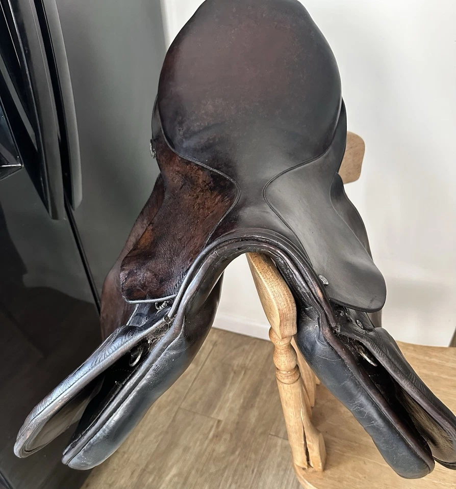 Brown 17.5 Inch Medium Wide GP Lemetex Saddle - Image 4 of 4