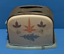 VINTAGE CHILD'S METAL TOASTER TIN TOY