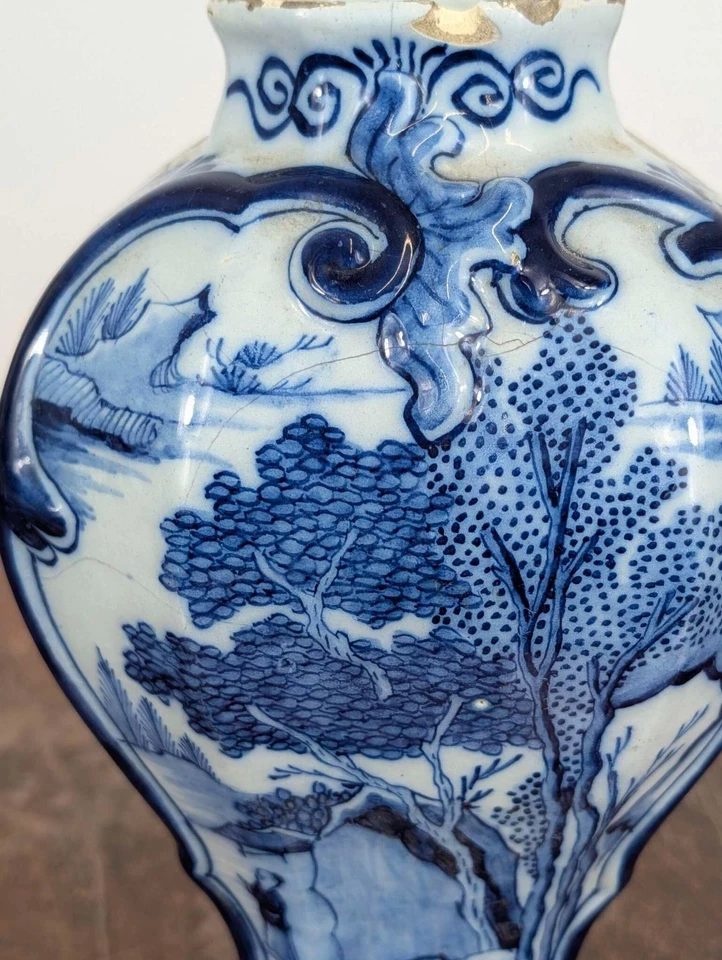 Dutch Delft tin glazed blue & white cabinet vase, 18th century, Chinese scenes - Image 3 of 4
