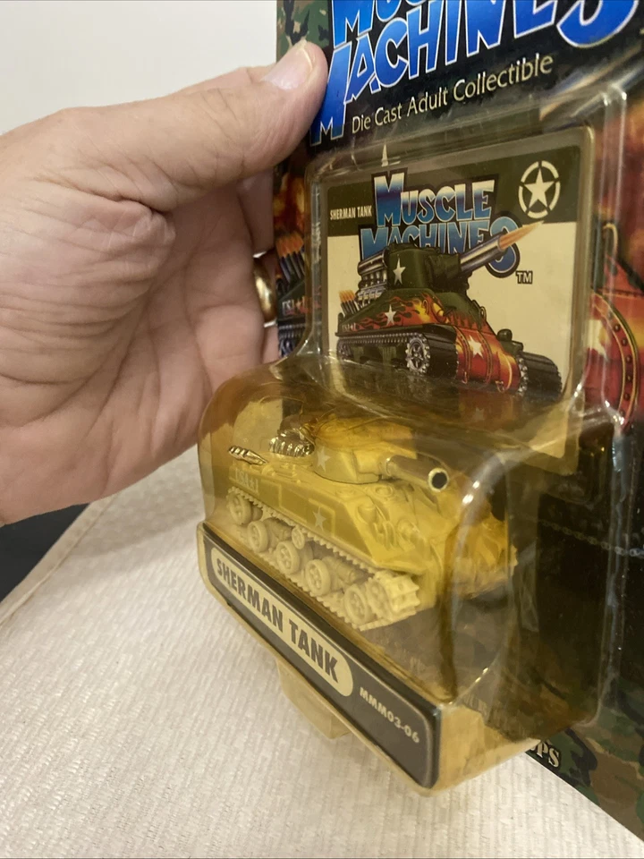 Muscle Machines 1:64 Die Cast Military Sherman Tank Desert Tan MMM03-06 New - Image 4 of 4