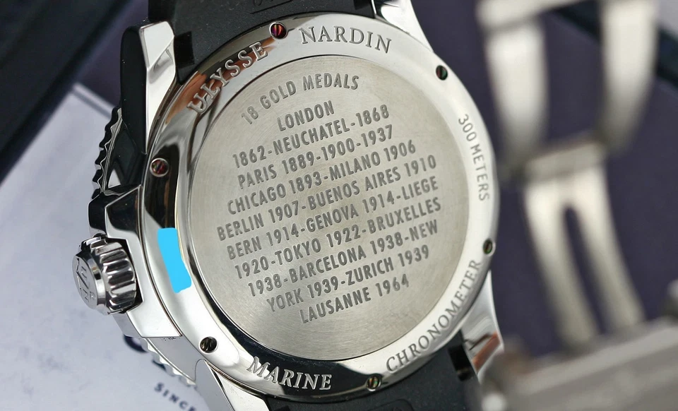 Ulysse Nardin 263-33 Maxi Cronómetro Marino 'Medallas de Oro' Edición Onda Negra Foto 4 de 4